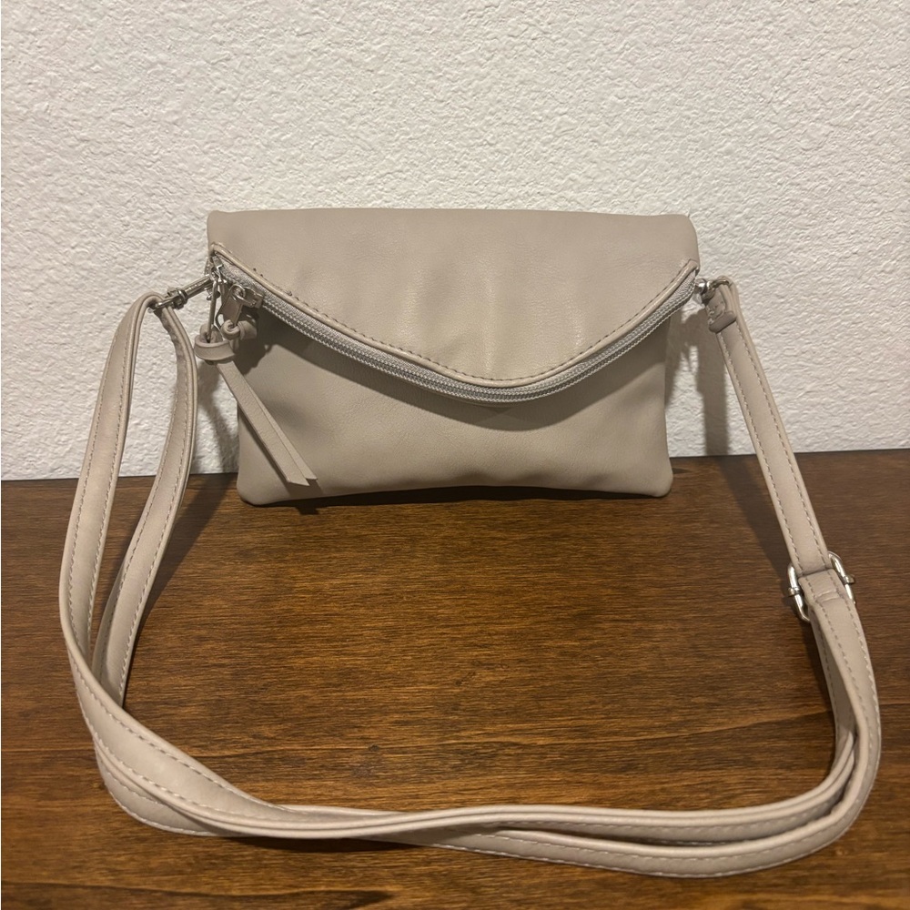 American Eagle Beige Crossbody Bag NWOT